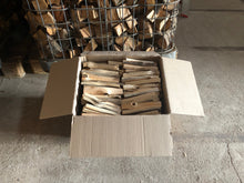 Laden Sie das Bild in den Galerie-Viewer, Anfeuerholz / Anzündholz lose (ohne Netze)