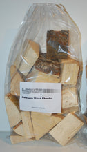Laden Sie das Bild in den Galerie-Viewer, Wood Chunks - Grillholz24
