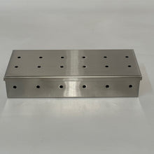 Laden Sie das Bild in den Galerie-Viewer, Räucherbox mit Seitenlöcher und Klappdeckel