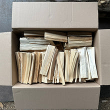 Laden Sie das Bild in den Galerie-Viewer, Anfeuerholz / Anzündholz lose (ohne Netze)