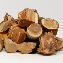 Laden Sie das Bild in den Galerie-Viewer, Wood Chunks - Grillholz24