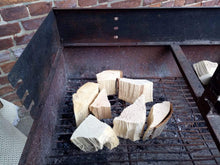 Laden Sie das Bild in den Galerie-Viewer, Grillholz - Grillholz24 -